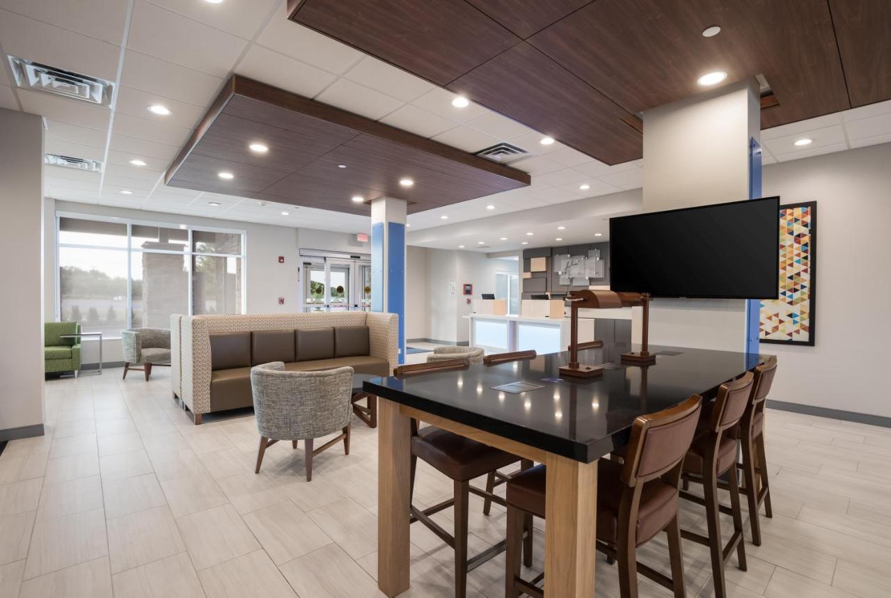 Hotel Express & Chicago - By Ihg 3*