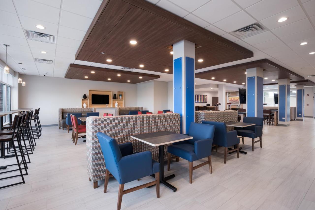 Express & Chicago - By Ihg Hotel Hoffman Estates